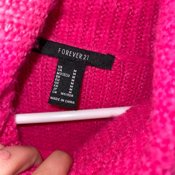 Hot pink turtle neck sweater Forever 21 size MEDIUM - Picture 2 of 4